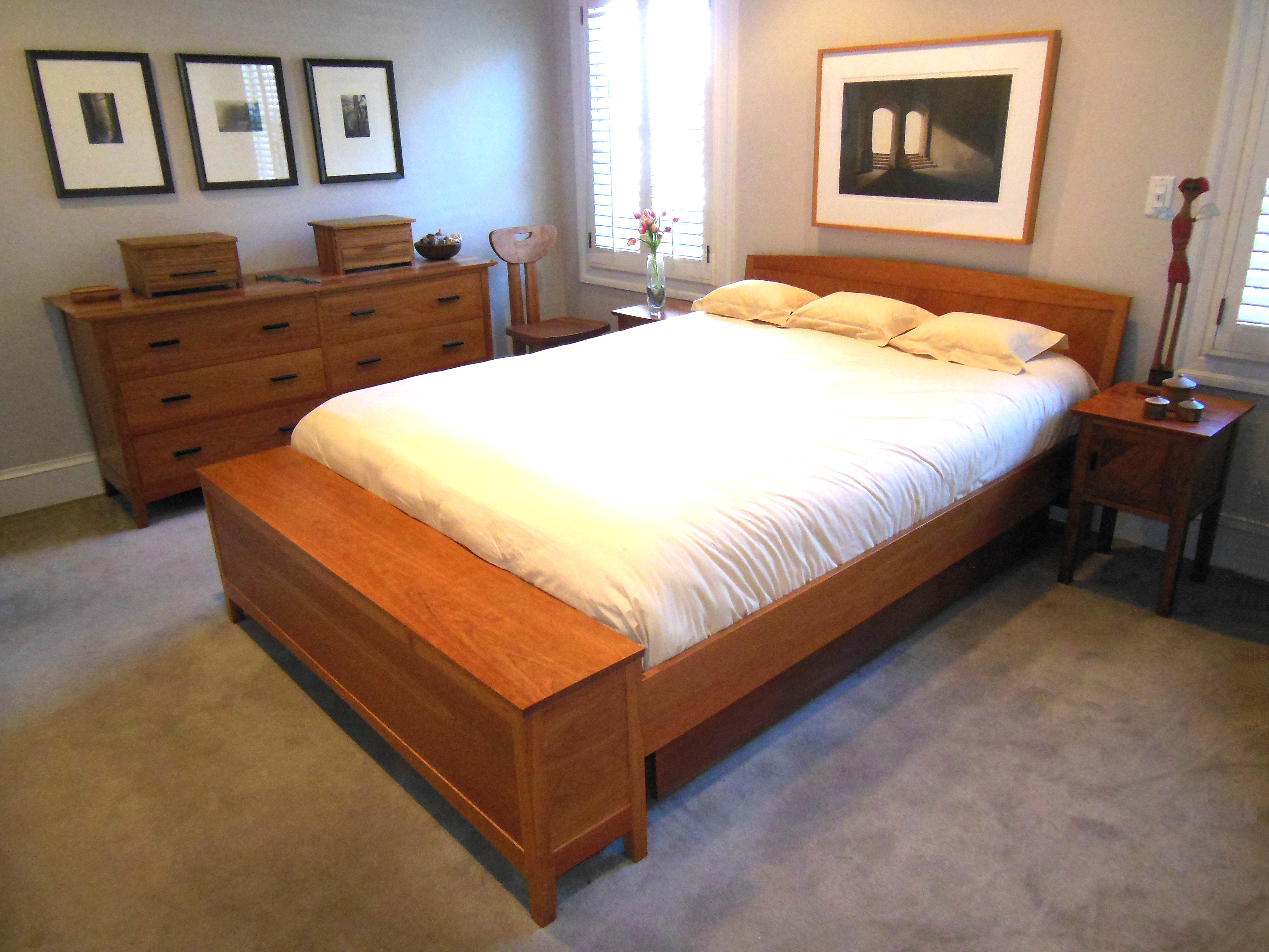  wood construction, dovetail joinery drawers, and blanket chest with